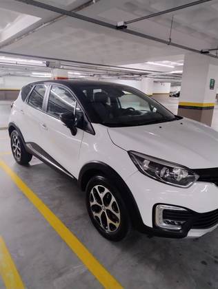 RENAULT CAPTUR 1.6 16V SCE FLEX INTENSE X-TRONIC RENAULT CAPTUR 1.6 16V SCE FLEX INTENSE X-TRONIC